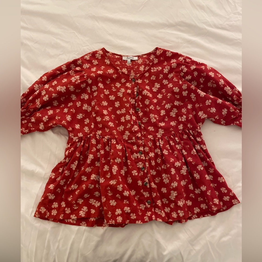Madewell puff-sleeve button-front top in swiss dot happy hibiscus